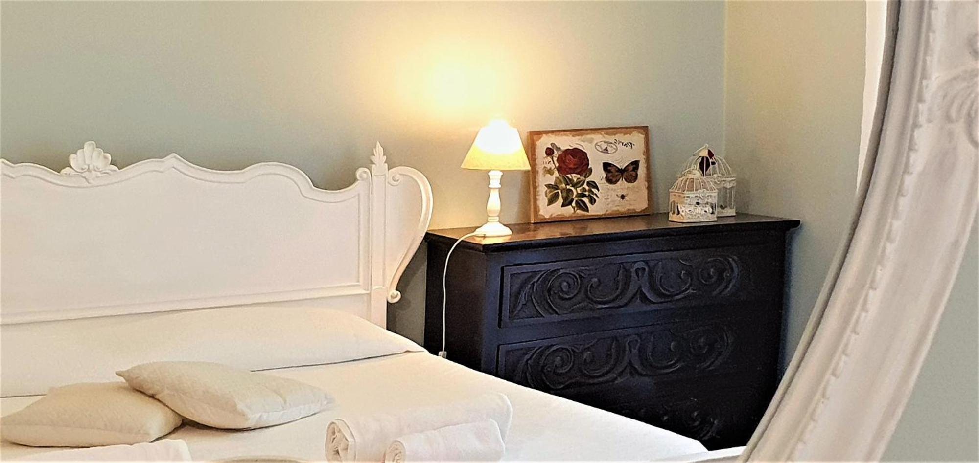 Blue Dolphin Guest House Алгеро Екстериор снимка