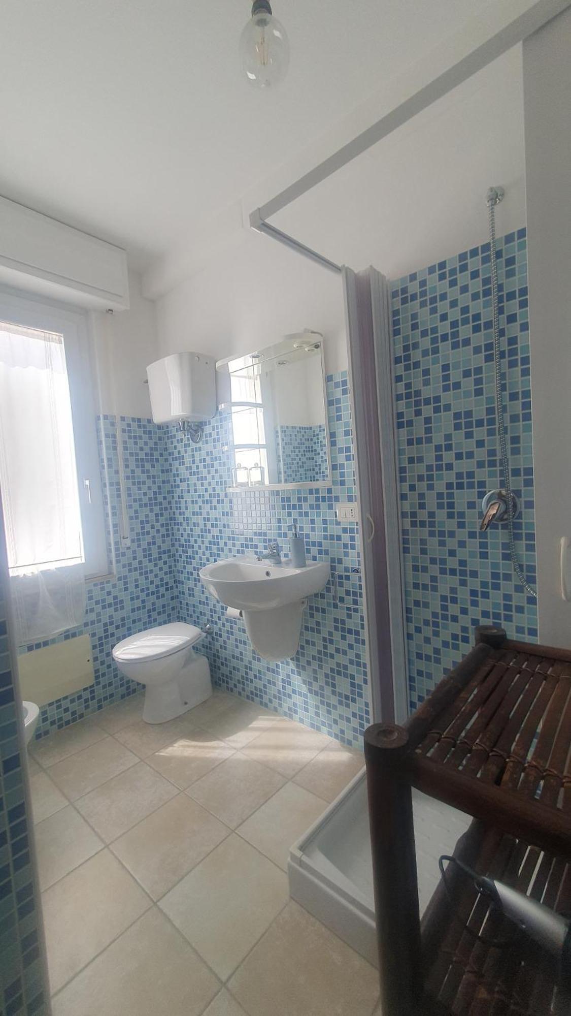 Blue Dolphin Guest House Алгеро Екстериор снимка